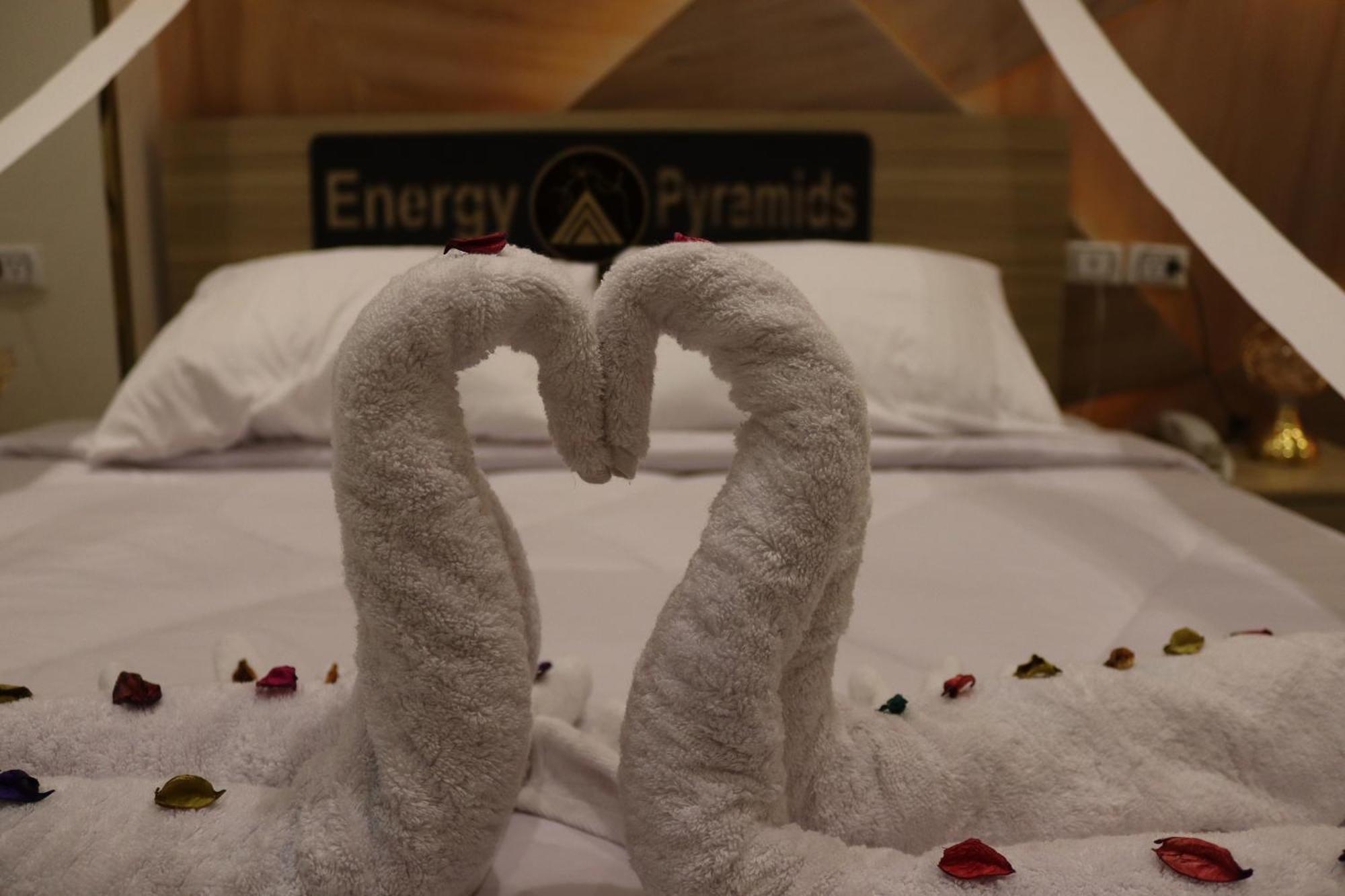 Energy Pyramids View Hostel Kafret el-Gabal Kültér fotó