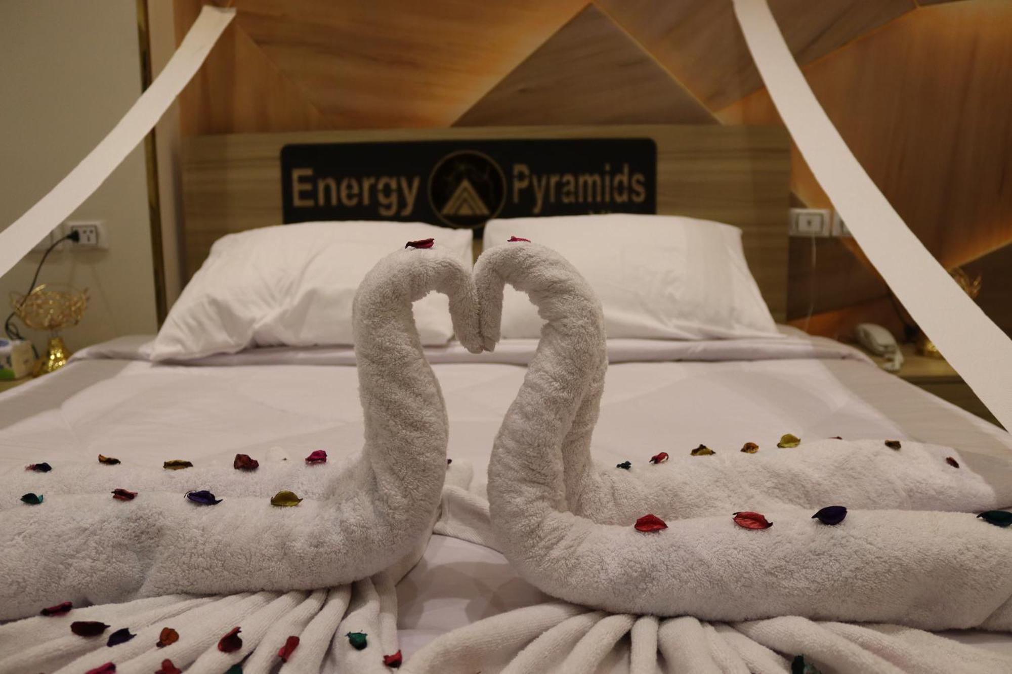Energy Pyramids View Hostel Kafret el-Gabal Kültér fotó